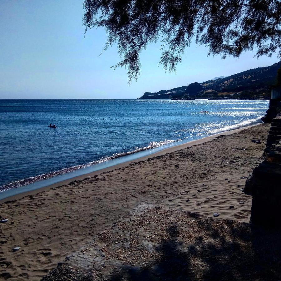 Zea Waves Apartments Kastri  Exterior foto